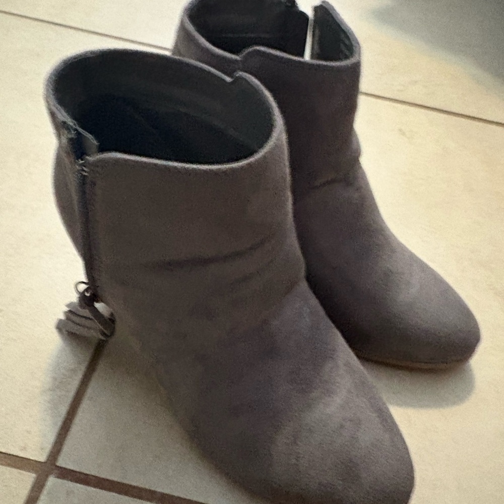 Maurices Gray Ankle Booties